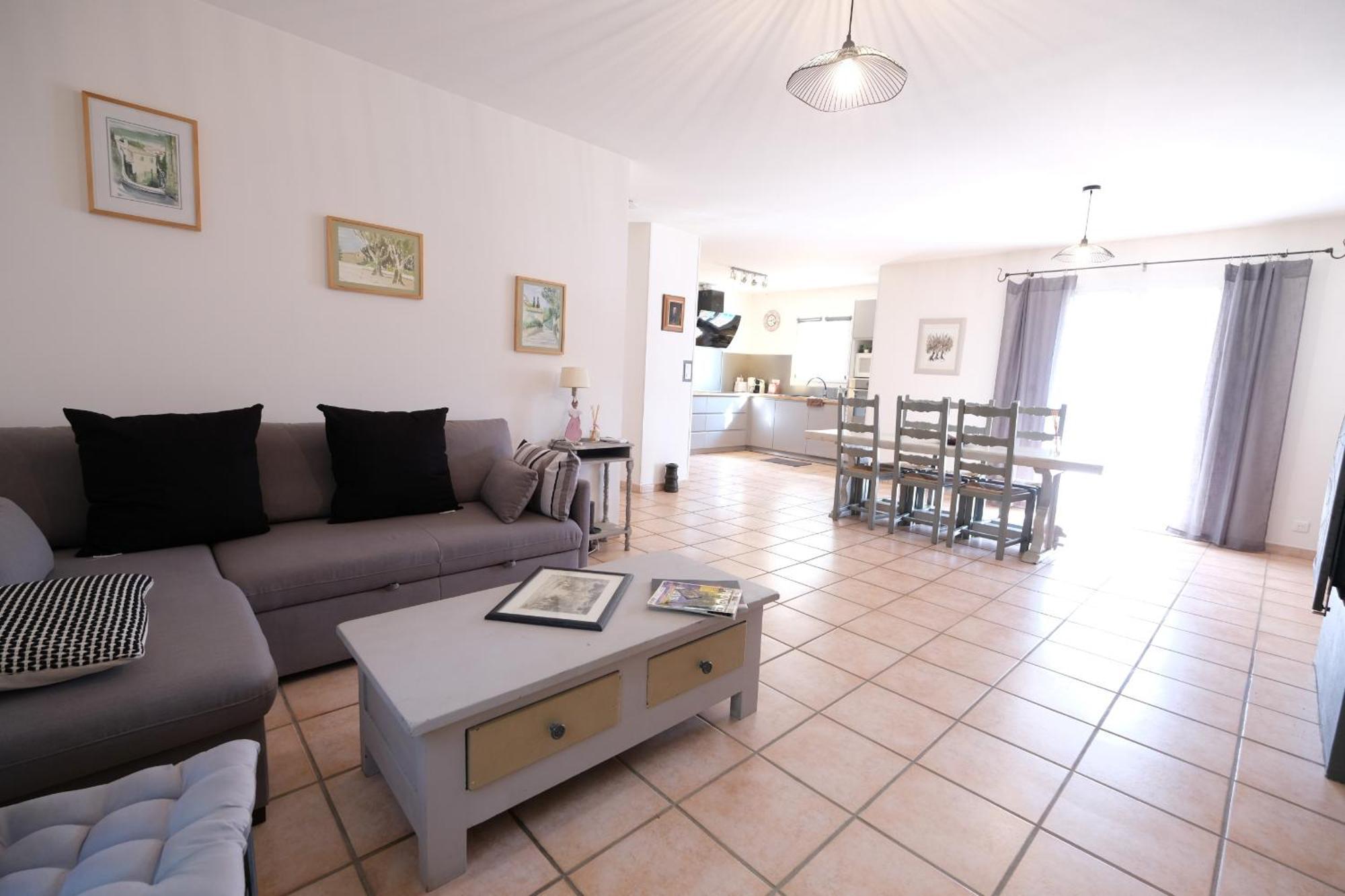 הוילה Provencal House, Pool, Mouries, Alpilles, Provence - 6 People מראה חיצוני תמונה